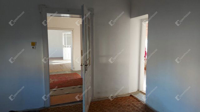 Eladó családi ház, Medgyesegyházán 18.4 M Ft, 5 szobás