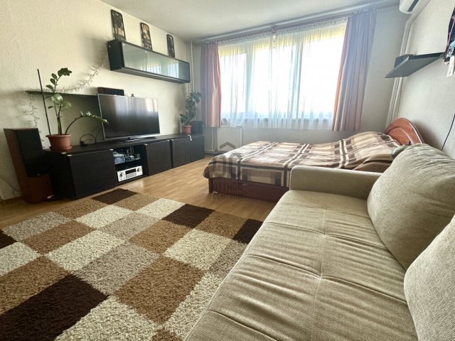 Eladó panellakás, Budapesten, XXI. kerületben 62 M Ft, 2 szobás