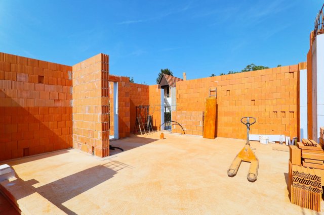 Eladó családi ház, Szegeden 125 M Ft, 4 szobás