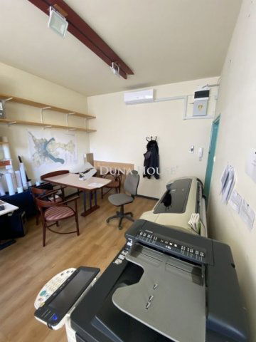 Eladó iroda, Pécsett 15 M Ft / költözzbe.hu