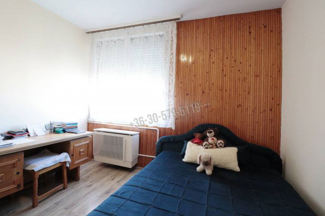 Eladó téglalakás, Orosházán 18 M Ft, 2 szobás