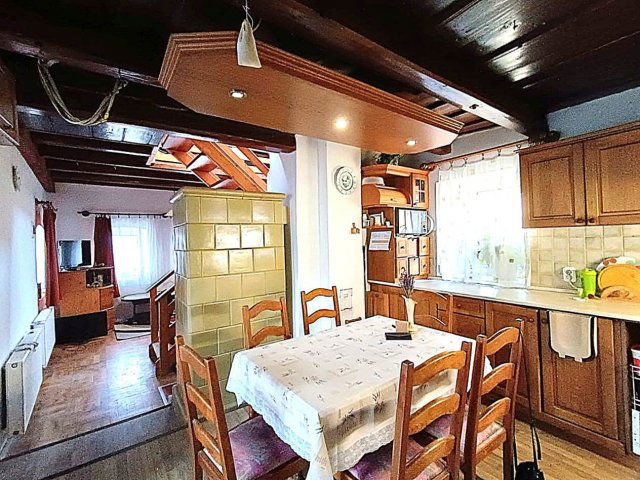 Eladó családi ház, Herenden 114 M Ft, 4+2 szobás