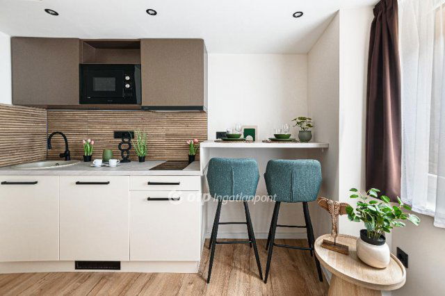 Eladó téglalakás, Budapesten, VIII. kerületben 39.9 M Ft