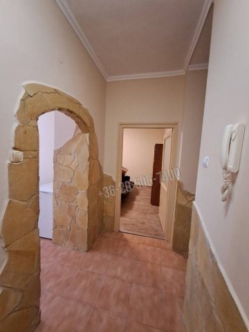 Kiadó téglalakás, albérlet, Tiszaújvárosban, Árkád soron