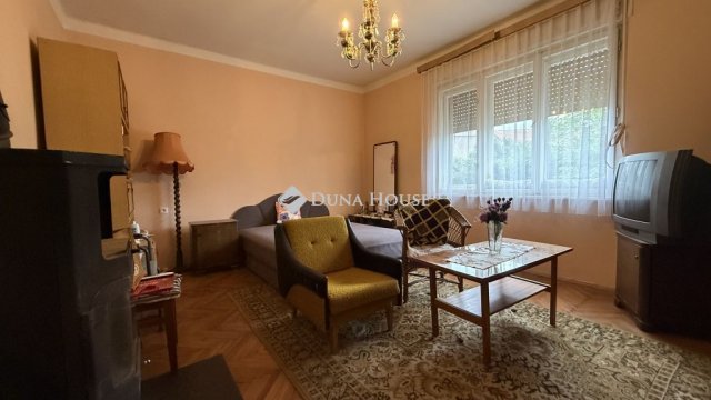 Eladó családi ház, Sárváron 49.9 M Ft, 2 szobás