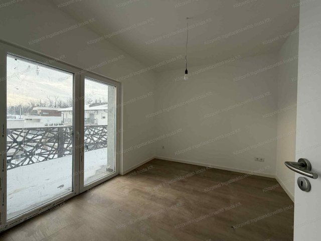 Eladó családi ház, Siófokon 179.9 M Ft, 5 szobás