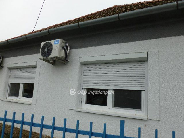 Eladó családi ház, Zalaszentgróton 35.9 M Ft, 2 szobás