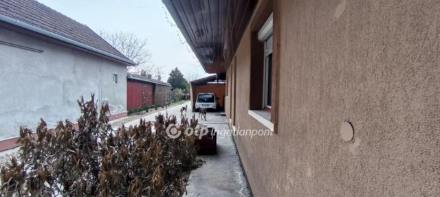 Eladó családi ház, Békéscsabán 89.9 M Ft, 4 szobás