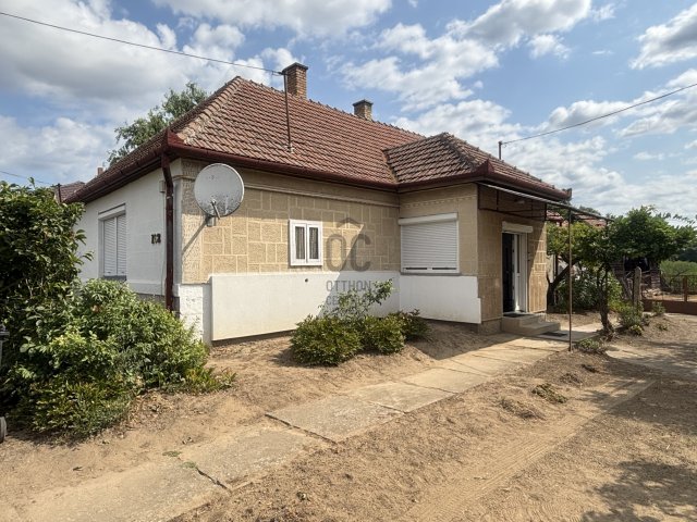 Eladó családi ház, Nagydoboson 10.9 M Ft, 2 szobás
