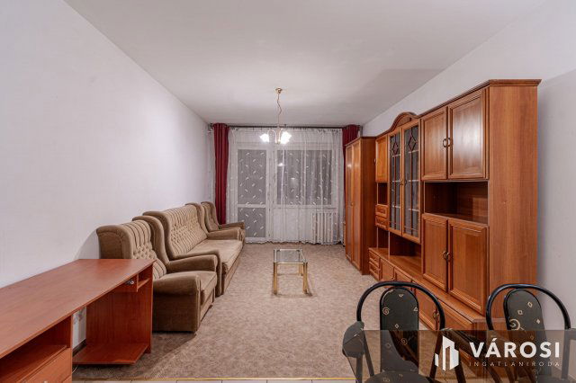 Eladó panellakás, Szegeden 44.9 M Ft, 2 szobás