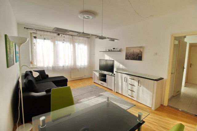 Kiadó téglalakás, albérlet, Debrecenben 220 E Ft / hó, 2 szobás