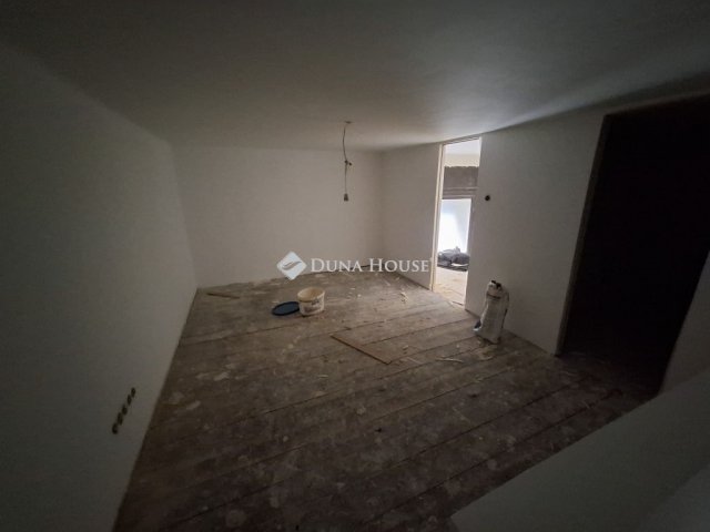 Eladó üzlethelyiség, Budapesten, XIII. kerületben 14 M Ft