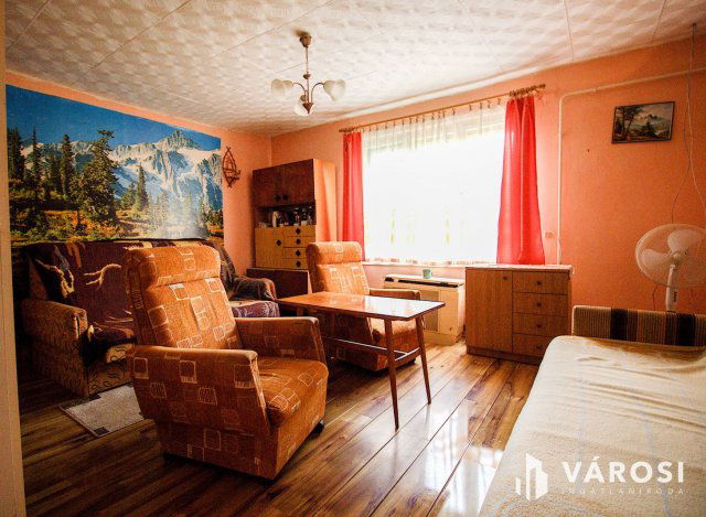 Eladó családi ház, Újkígyóson 9.99 M Ft, 1 szobás