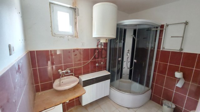Eladó családi ház, Tápióságon 22.5 M Ft, 2 szobás