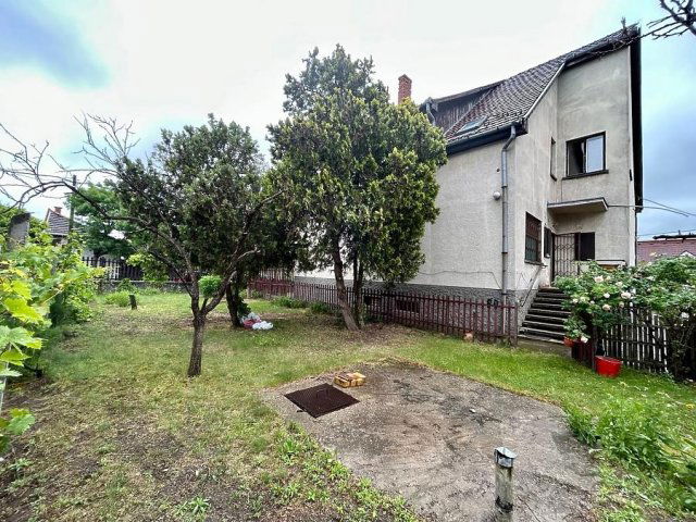 Eladó családi ház, Budapesten, XX. kerületben 99 M Ft, 7 szobás