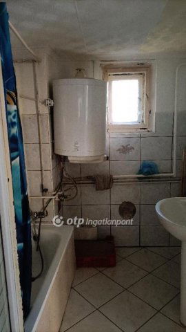 Eladó családi ház, Nagybajomban 22.5 M Ft, 4 szobás