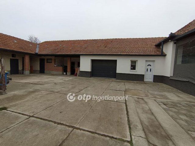 Eladó családi ház, Csányon 47.9 M Ft, 3 szobás