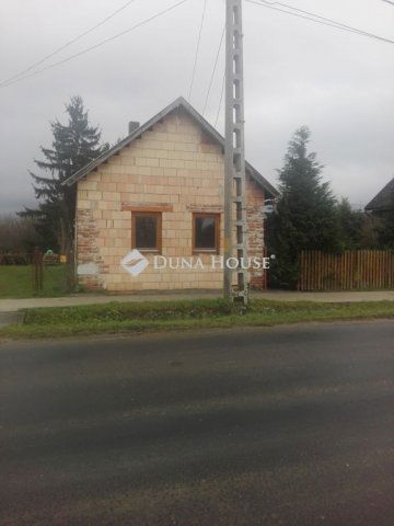 Eladó családi ház, Petrikeresztúron 7.5 M Ft, 1 szobás