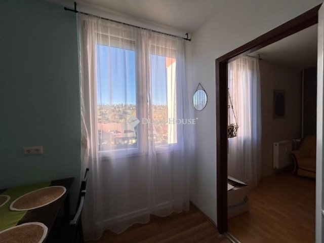 Eladó téglalakás, Zalaegerszegen 29.5 M Ft, 1 szobás