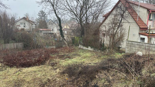 Eladó telek, Pomázon, Tavasz utcában 31.9 M Ft