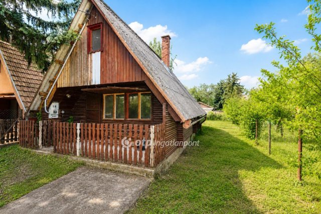 Eladó nyaraló, Dömsödön 12.9 M Ft, 3 szobás