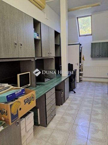 Eladó iroda, Mindszenten 85 M Ft / költözzbe.hu