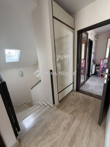 Eladó ikerház, Budapesten, XVI. kerületben 199.9 M Ft, 5 szobás