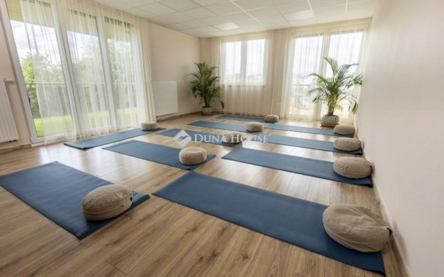 Eladó iroda, Budapesten, XIV. kerületben 480 M Ft