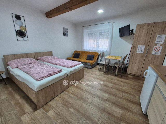 Eladó hotel, Csongrádon 165 M Ft / költözzbe.hu