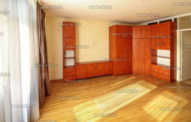 Eladó téglalakás, Budapesten, IV. kerületben 71.9 M Ft