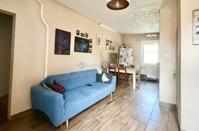 Eladó családi ház, Vilonyán 71.9 M Ft, 5 szobás