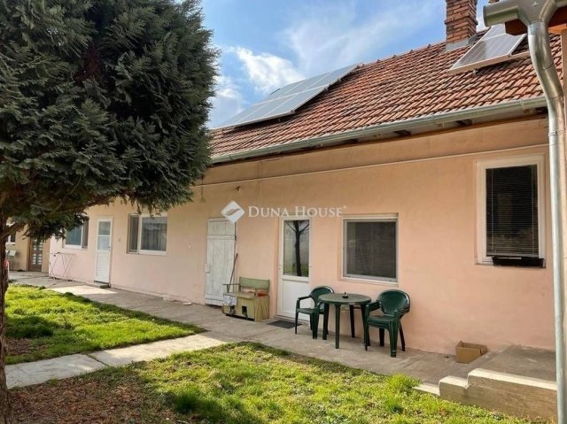 Eladó családi ház, Hódmezővásárhelyen 87.9 M Ft, 6 szobás