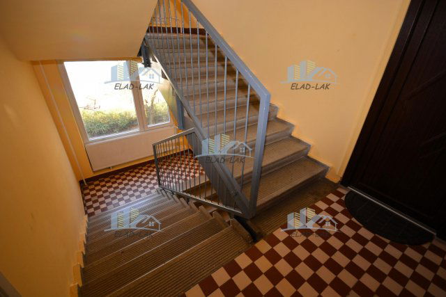 Eladó panellakás, Szombathelyen 33.5 M Ft, 2 szobás