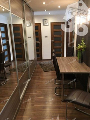 Eladó téglalakás, Kecskeméten 59.5 M Ft, 3 szobás