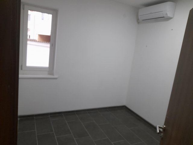 Eladó téglalakás, Kapuváron 40 M Ft, 1 szobás