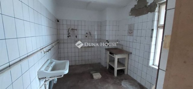 Eladó üzlethelyiség, Csepregen 19.8 M Ft / költözzbe.hu