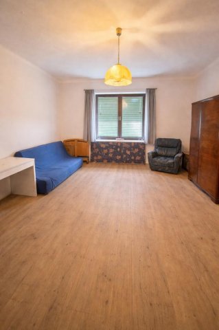 Eladó családi ház, Tatán 62.999 M Ft, 2+1 szobás