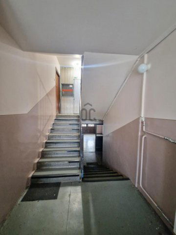 Eladó panellakás, Cegléden 49 M Ft, 3+2 szobás