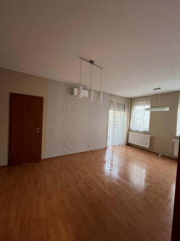 Eladó téglalakás, Veszprémben 51.99 M Ft, 1+1 szobás