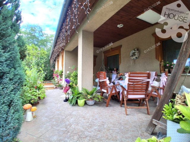 Eladó családi ház, Kecskeméten 139.99 M Ft, 5 szobás