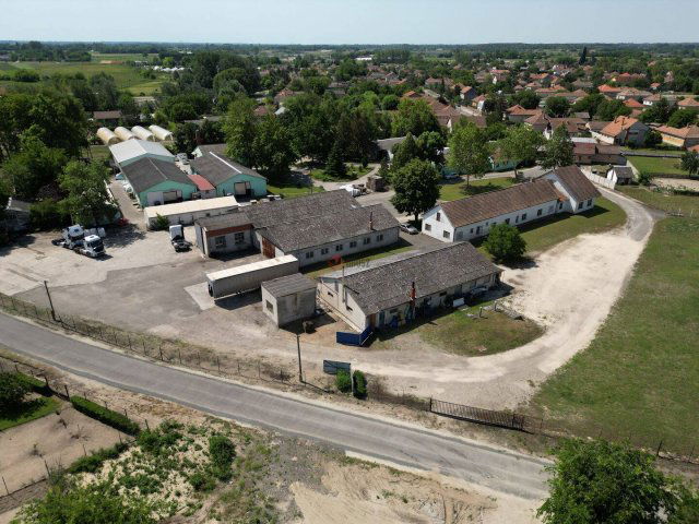 Eladó ipari ingatlan, Domaszéken 550 M Ft / költözzbe.hu