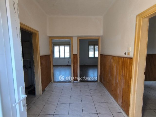 Eladó családi ház, Karancsberényben 10.9 M Ft, 2 szobás