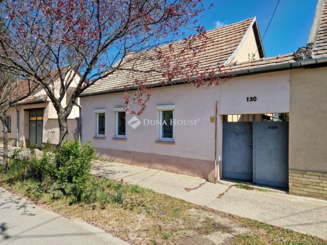 Eladó családi ház, Baján 19 M Ft, 3 szobás