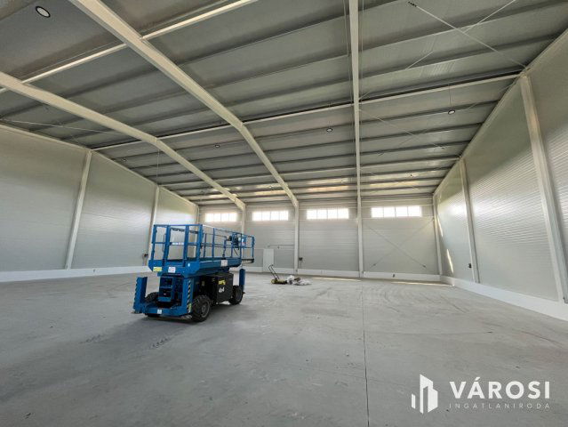 Kiadó ipari ingatlan, Mikepércsen 3000 E Ft / hó