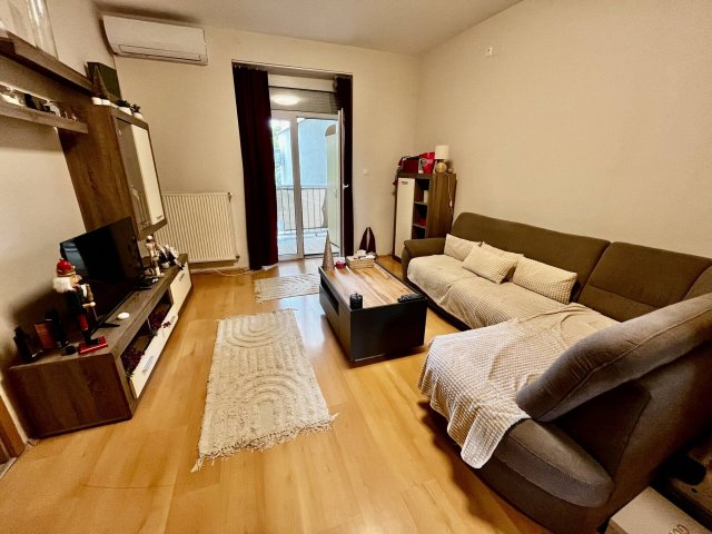 Kiadó téglalakás, albérlet, Pécsett 200 E Ft / hó, 2+1 szobás