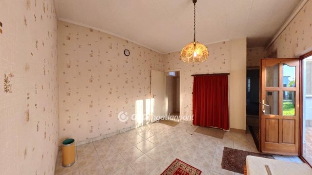 Eladó családi ház, Mezőkövesden 49.9 M Ft, 3 szobás