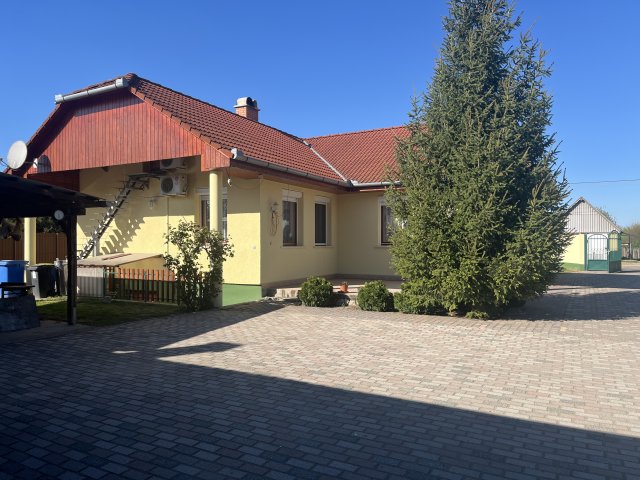 Eladó családi ház, Albertirsán 139.9 M Ft, 2 szobás