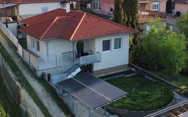 Eladó családi ház, Csömörön 117 M Ft, 3 szobás