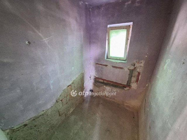 Eladó családi ház, Tiszakécskén 17 M Ft, 3 szobás