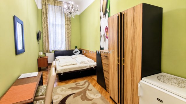 Kiadó téglalakás, albérlet, Budapesten, VI. kerületben